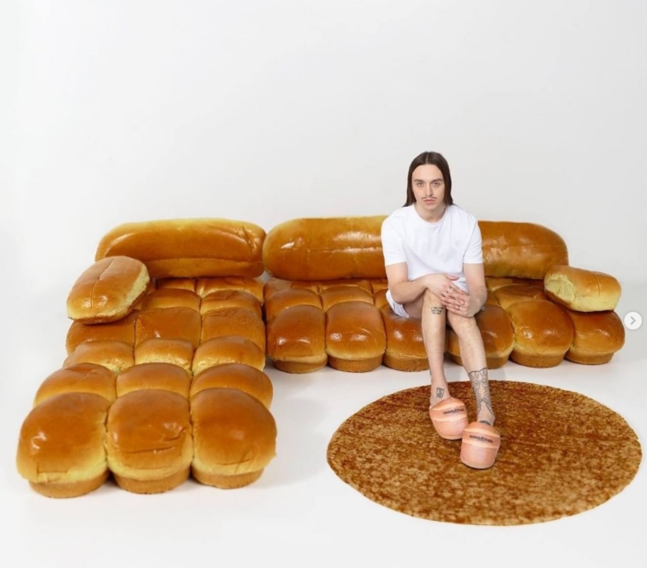 沙發;麵包;愛沙尼亞;拖鞋;IKEA;創意
